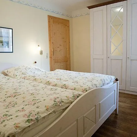 Daire Suetjers Hues *